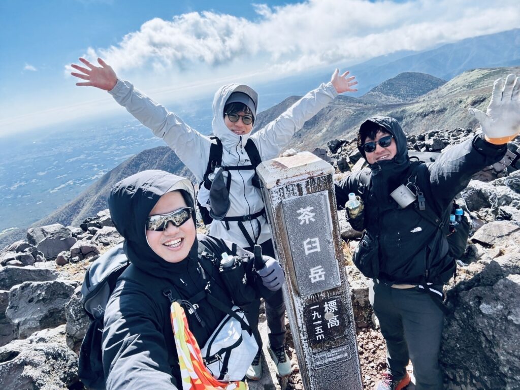 茶臼岳山頂の大パノラマ